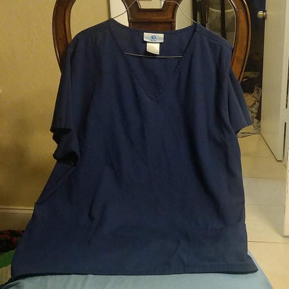 Scrub top